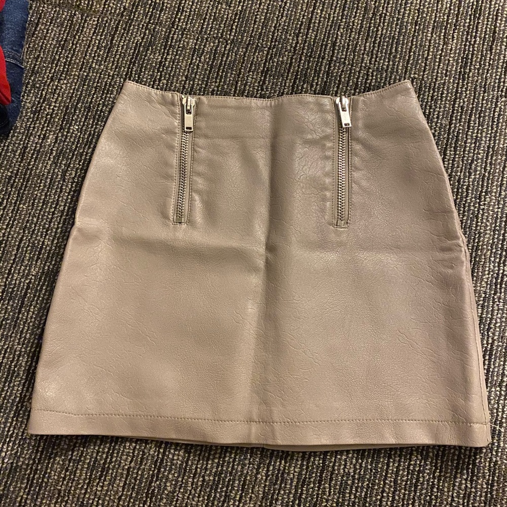 Leather skirt